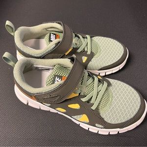 Nike Free Run 2 size 13.5